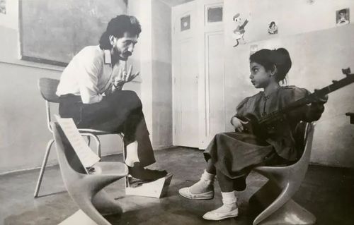 کلاس درس طینوش بهرامی