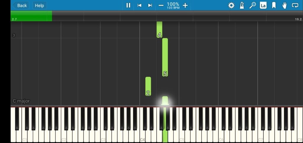 با نرم افزار Synthesia می‌توانید آهنگ‌های فراوانی را تمرین کنید