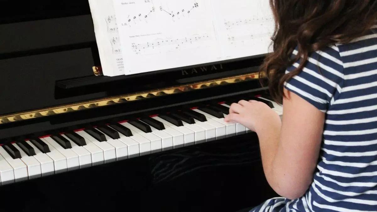 آموزش سلفژ و تئوری موسیقی با پیانو